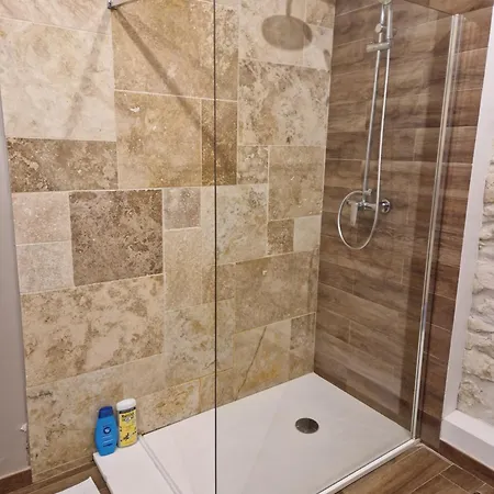 Avec Jacuzzi Yaospa60 Apartament *